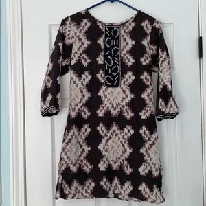 Printed long tunic top with pockets!